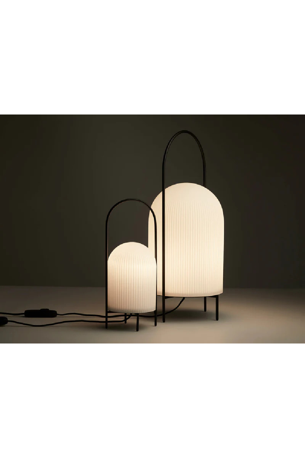   White Glass Contemporary Floor Lamp | Oroa.com