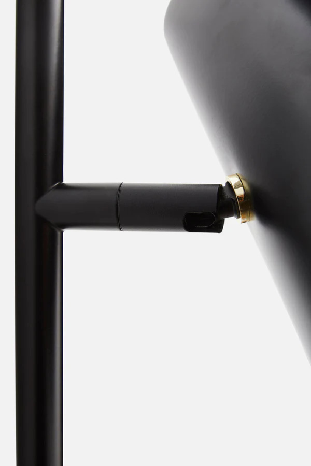   Conical Minimalist Floor Lamp | Oroa.com