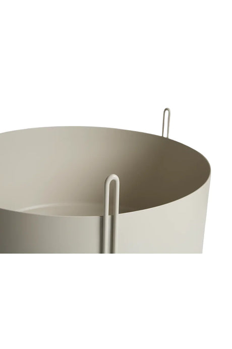  Painted Metal Planter M | Oroa.com