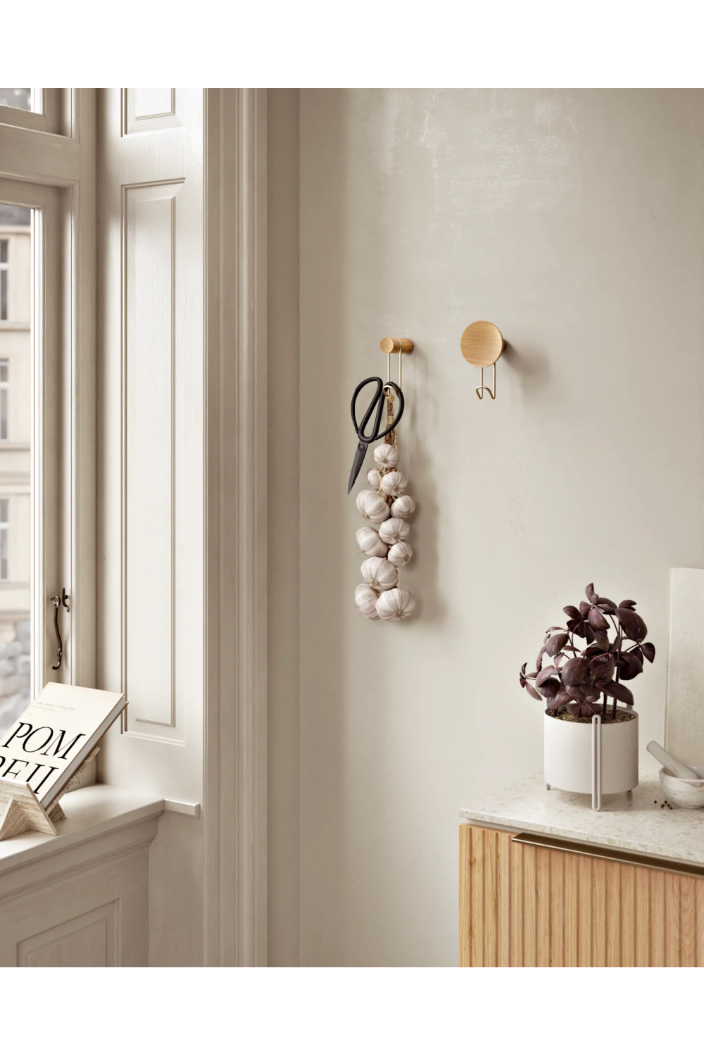   Minimalist Hook Wall Hanger L | Oroa.com