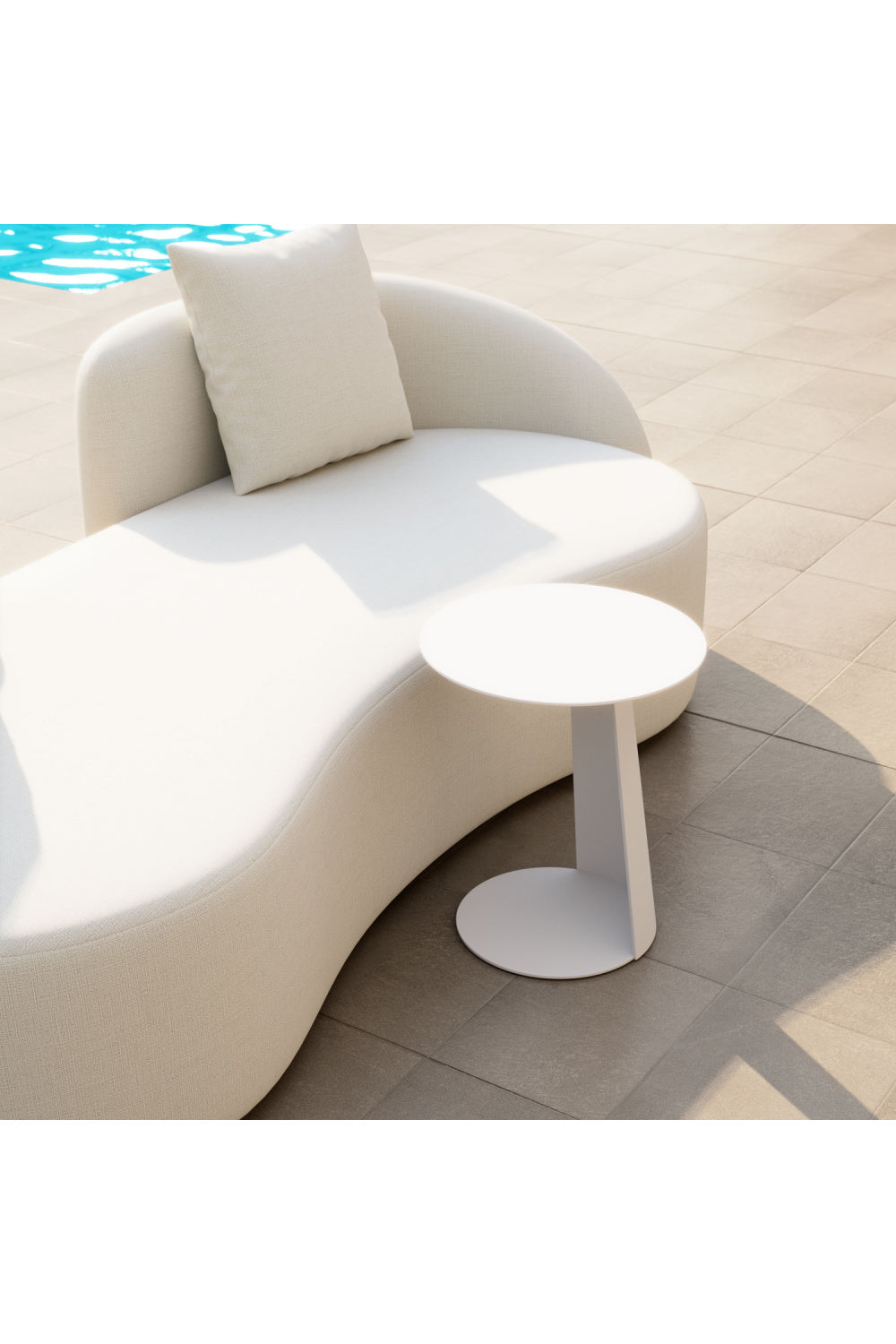   White Outdoor Side Table | Oroa.com