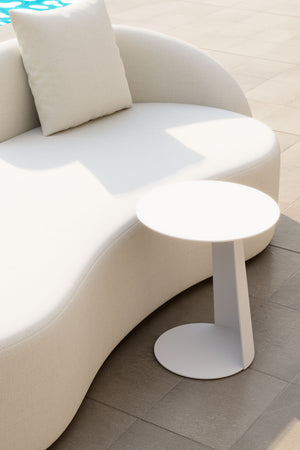   White Outdoor Side Table | Oroa.com
