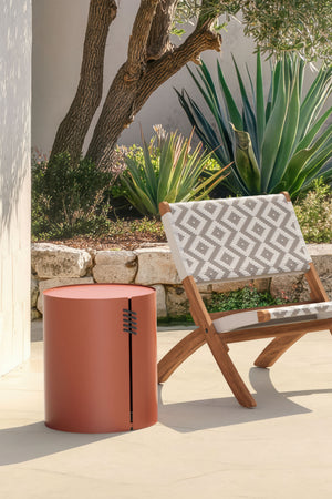   Brown Aluminum Outdoor Side Table | Oroa.com