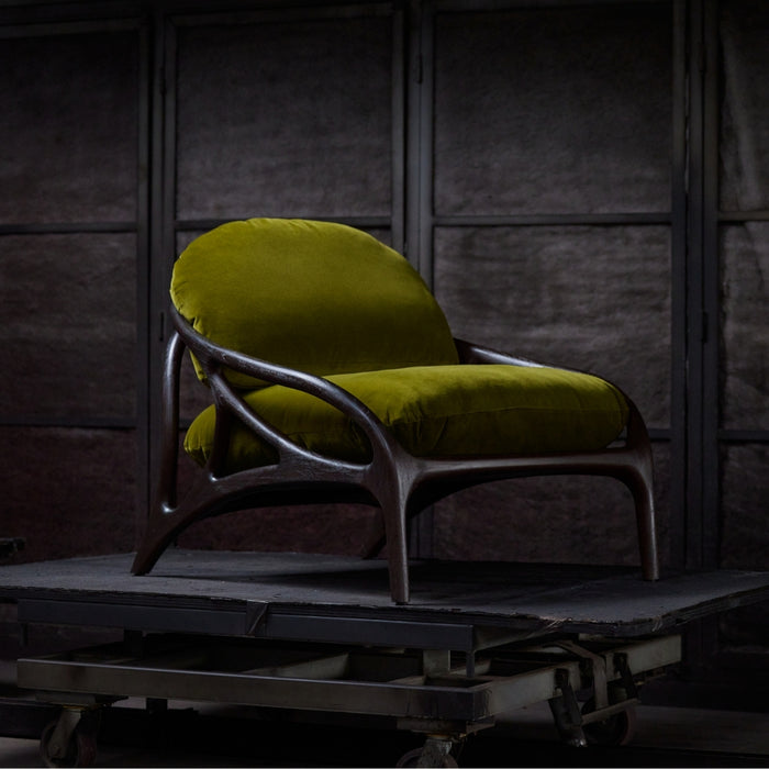   Lounge chair outdoor relaxed sculpted form teak contemporary seating OROA | Oroa.com