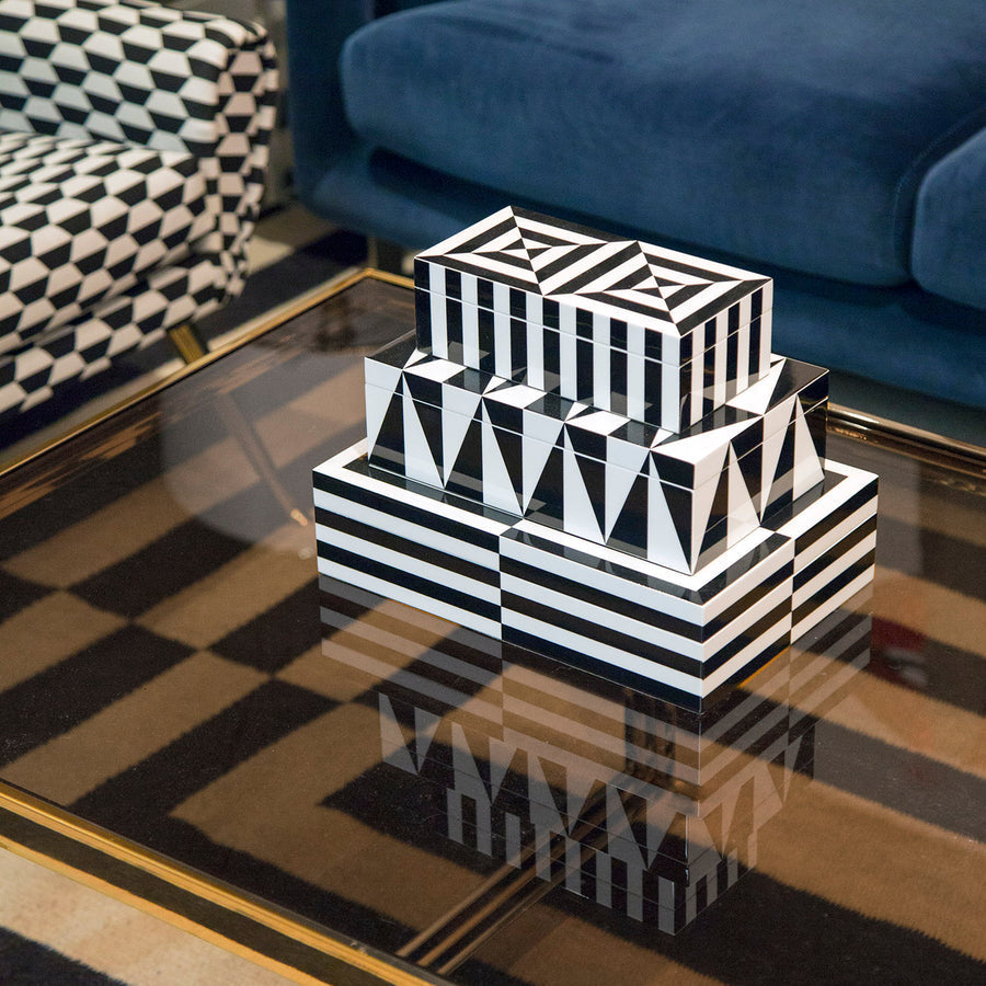   Black & White Lacquer Box M | Oroa.com