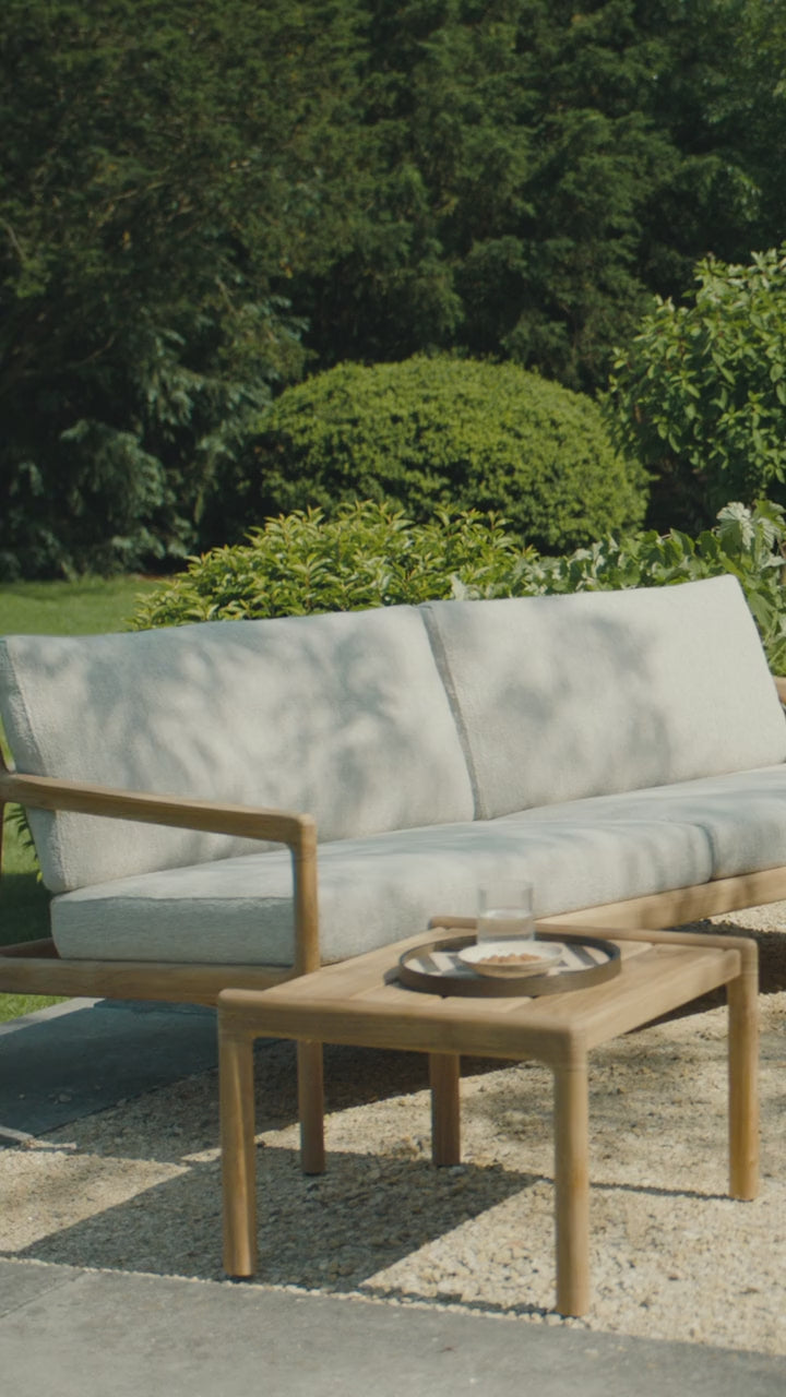   Teak Framed Outdoor Lounge Chair | Oroa.com