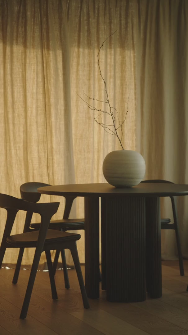   Brown Mahogany Dining Table | Oroa.com