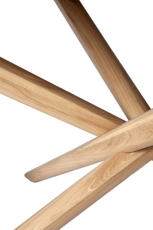   Round Dining Table | Oroa.com