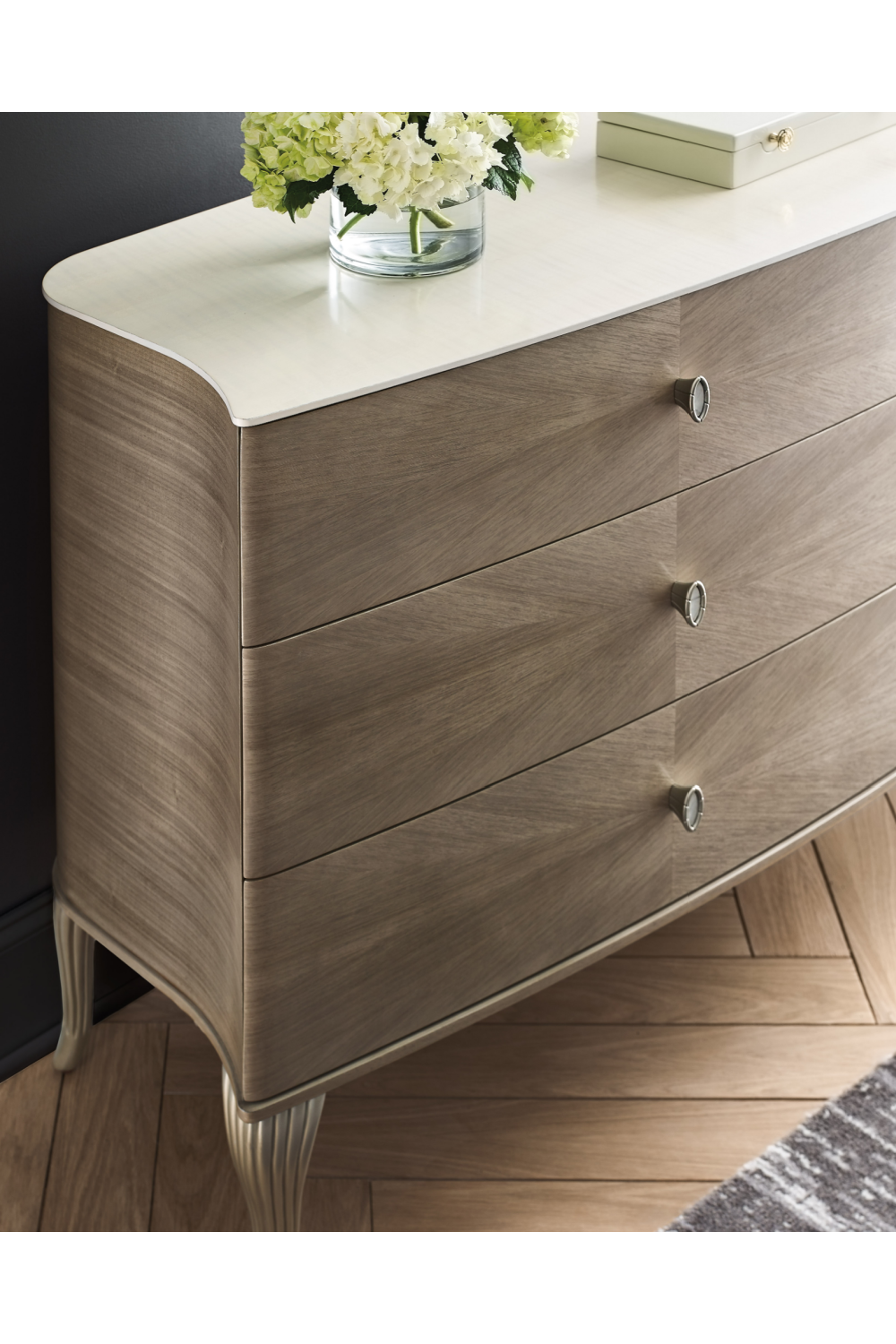   Modern Wooden Dresser | Oroa.com
