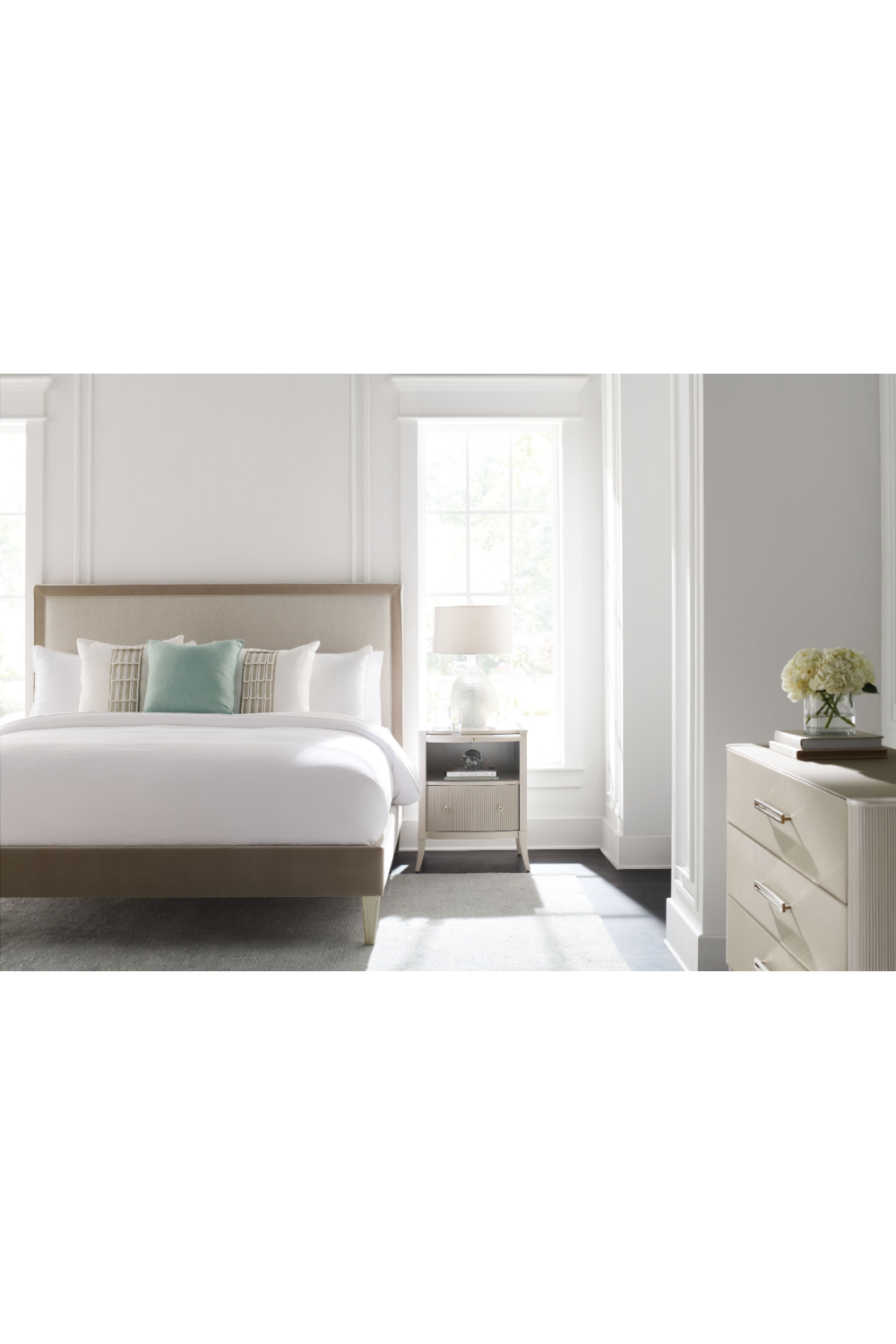   Wooden Modern Dresser | Oroa.com