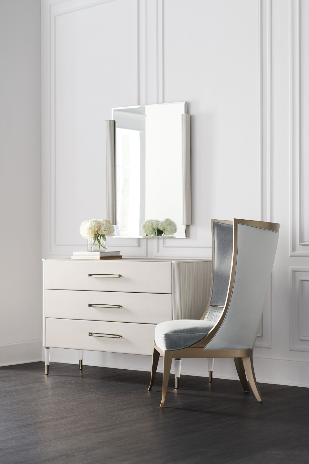   Wooden Modern Dresser | Oroa.com