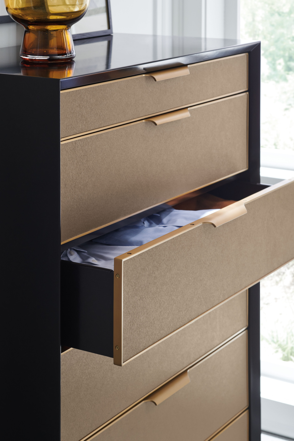   Mid-Century Modern Drawer Unit | Oroa.com