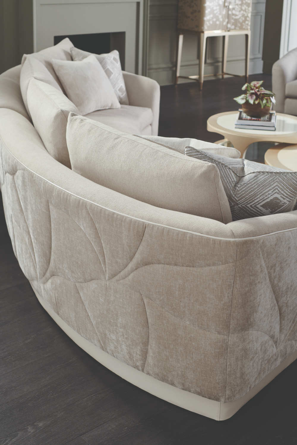   Round Metallic Accent Table | Oroa.com