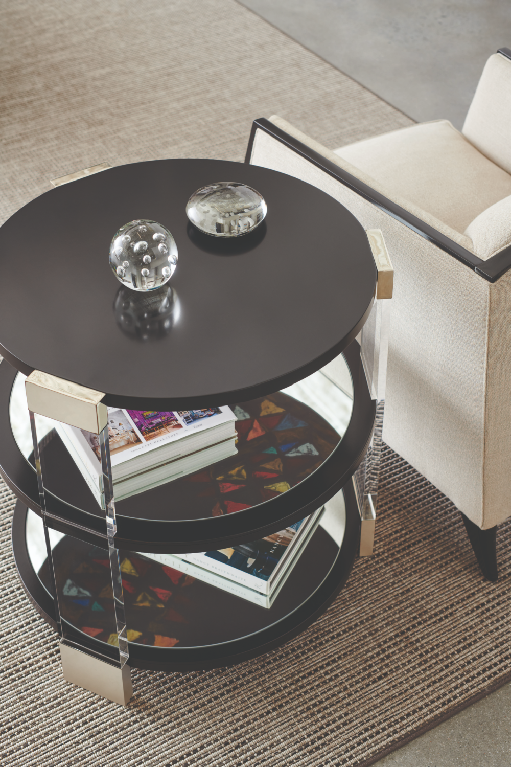   Round Mirrored Side Table | Oroa.com