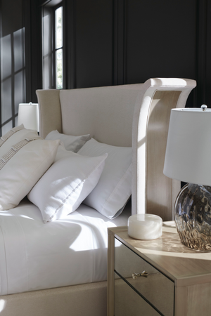   Light Gray Modern Bed | Oroa.com