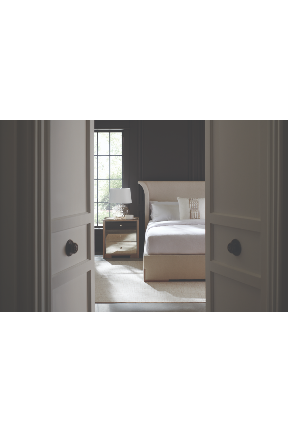   Light Gray Modern Bed | Oroa.com