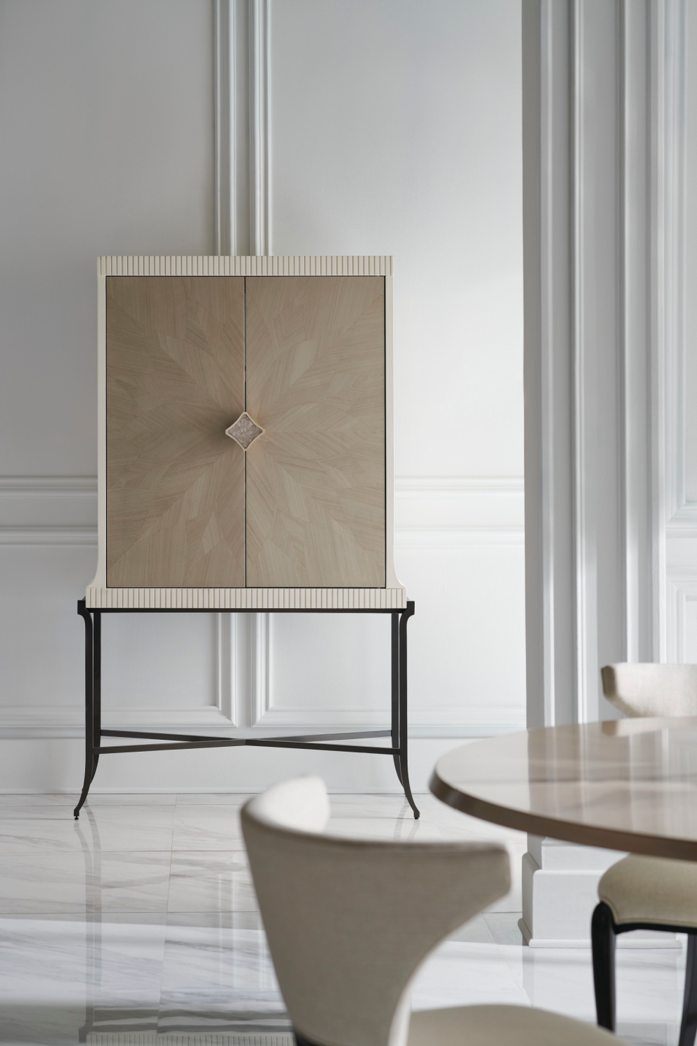   Modern Winged Dining Chairs | Oroa.com