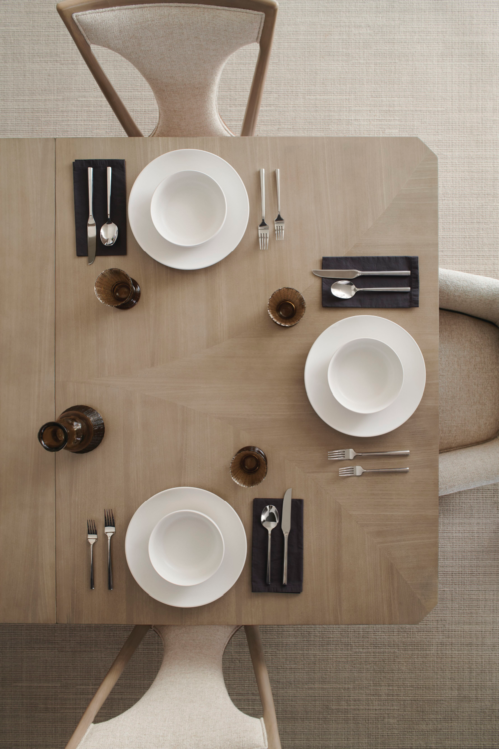   Beige Scandinavian Dining Chair | Oroa.com