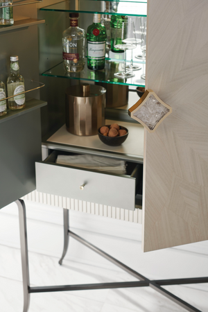   Rosette Patterned Bar Cabinet | Oroa.com