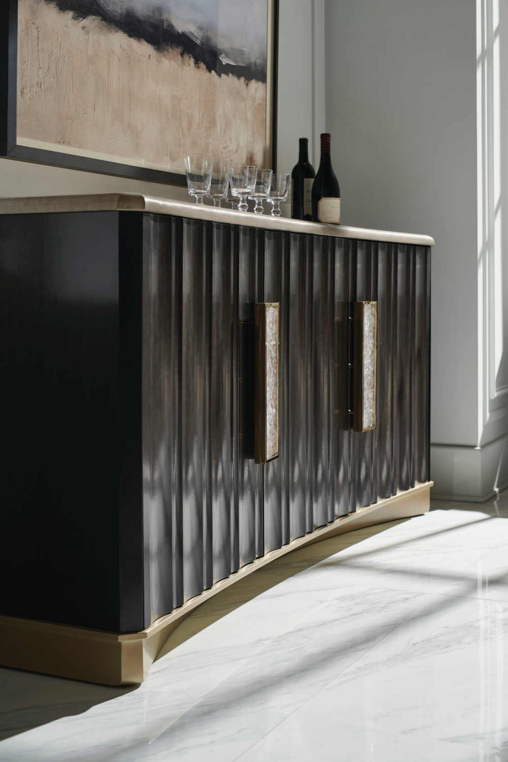   Dark Modern Buffet | Oroa.com
