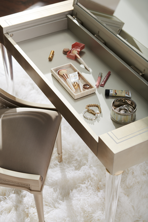   Modern Vanity Desk | Oroa.com
