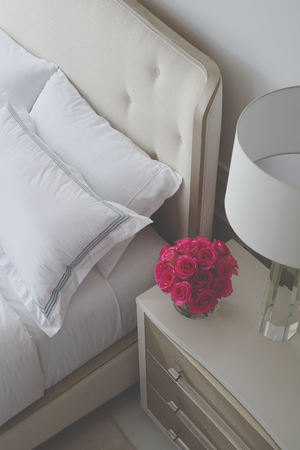   White Modern Nightstand | Oroa.com