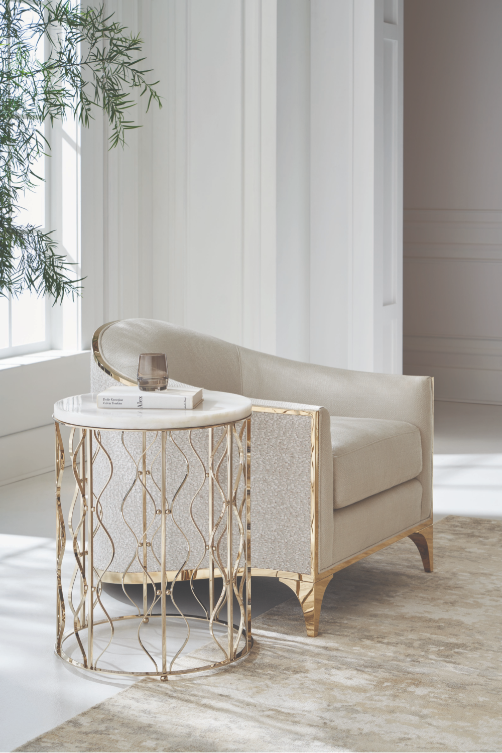   White Marble Side Table | Oroa.com