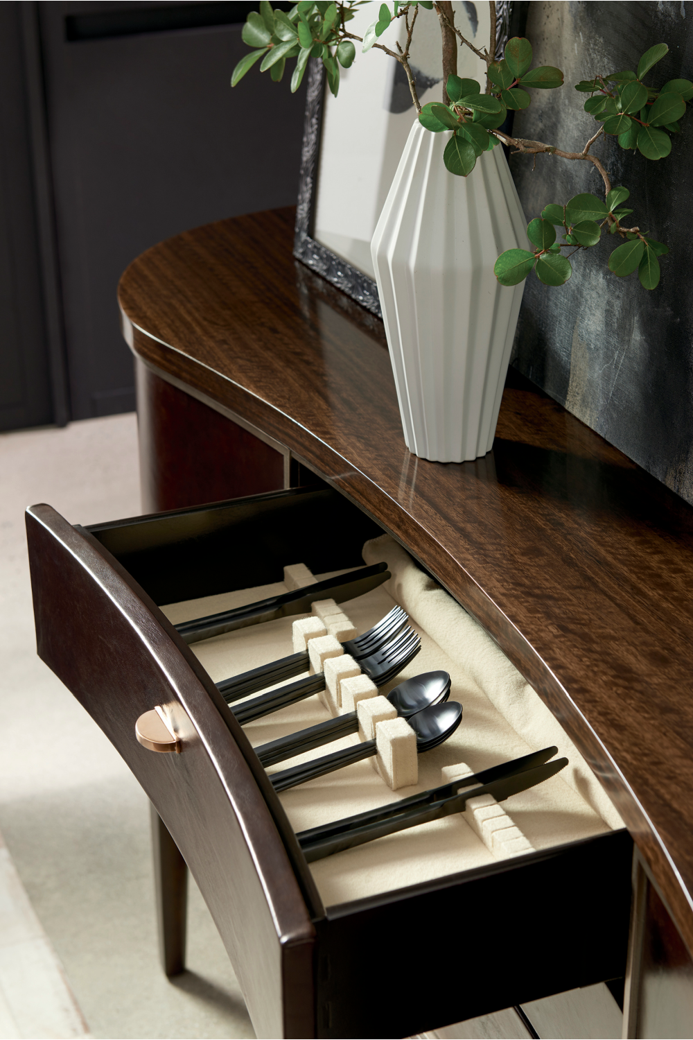   Dark Curved Sideboard | Oroa.com