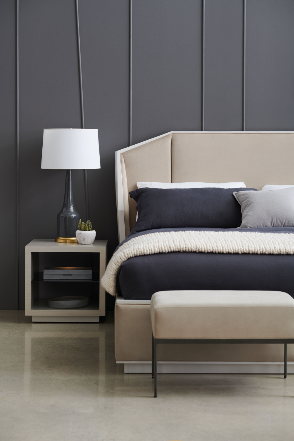   Beige Bed Bench | Oroa.com