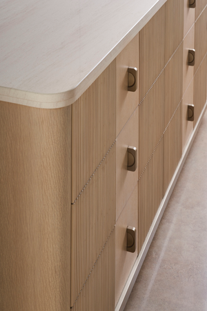   Modern Oak Dresser | Oroa.com