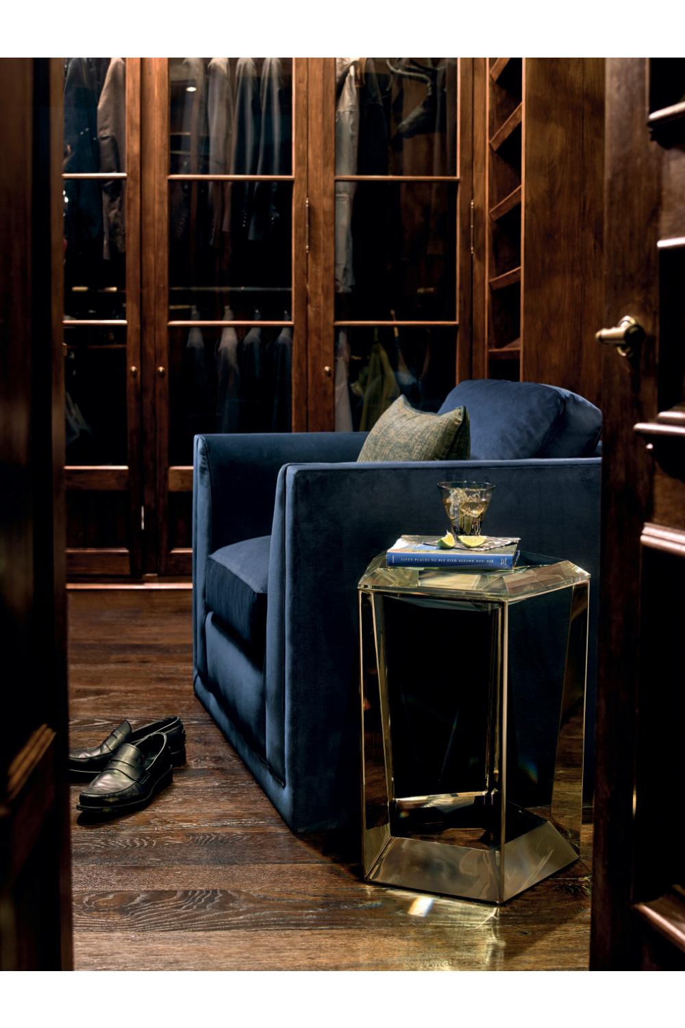   Beveled Crystal Side Table | Oroa.com