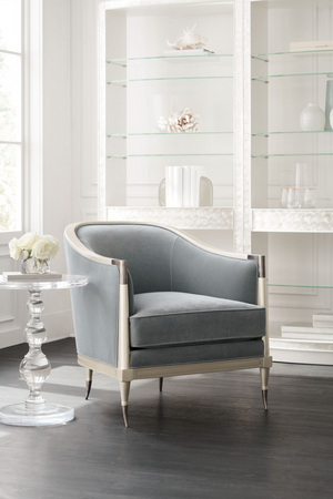   Acrylic Sculpted Side Table | Oroa.com