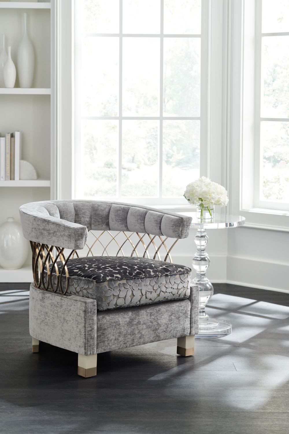   Acrylic Sculpted Side Table | Oroa.com