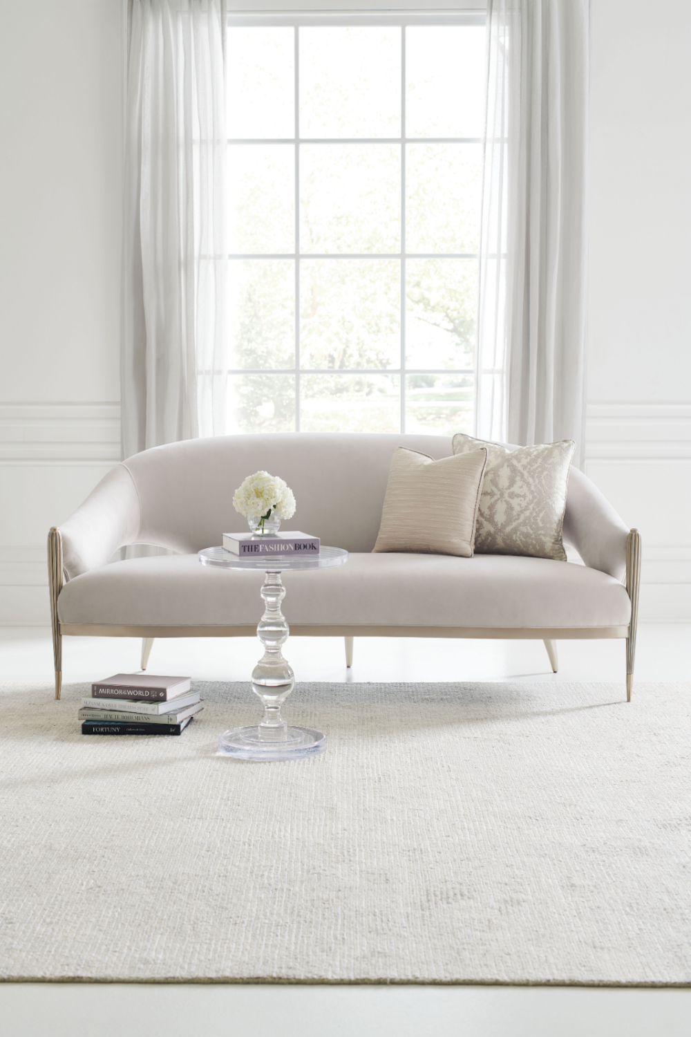   Acrylic Sculpted Side Table | Oroa.com