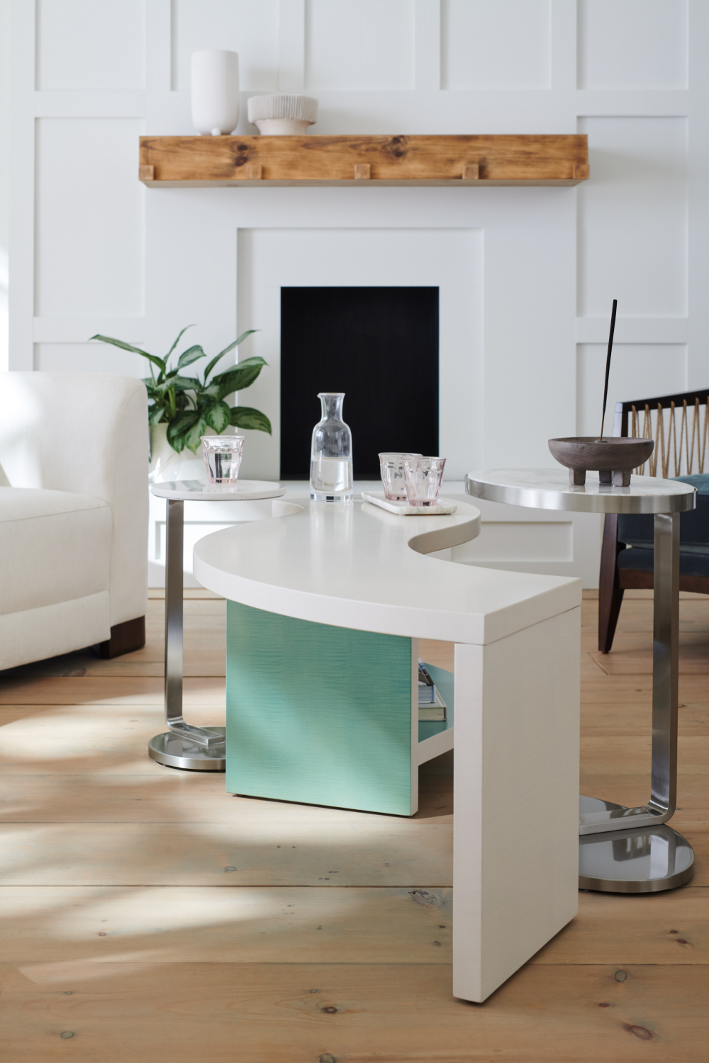   Blue Velvet Occasional Chair | Oroa.com