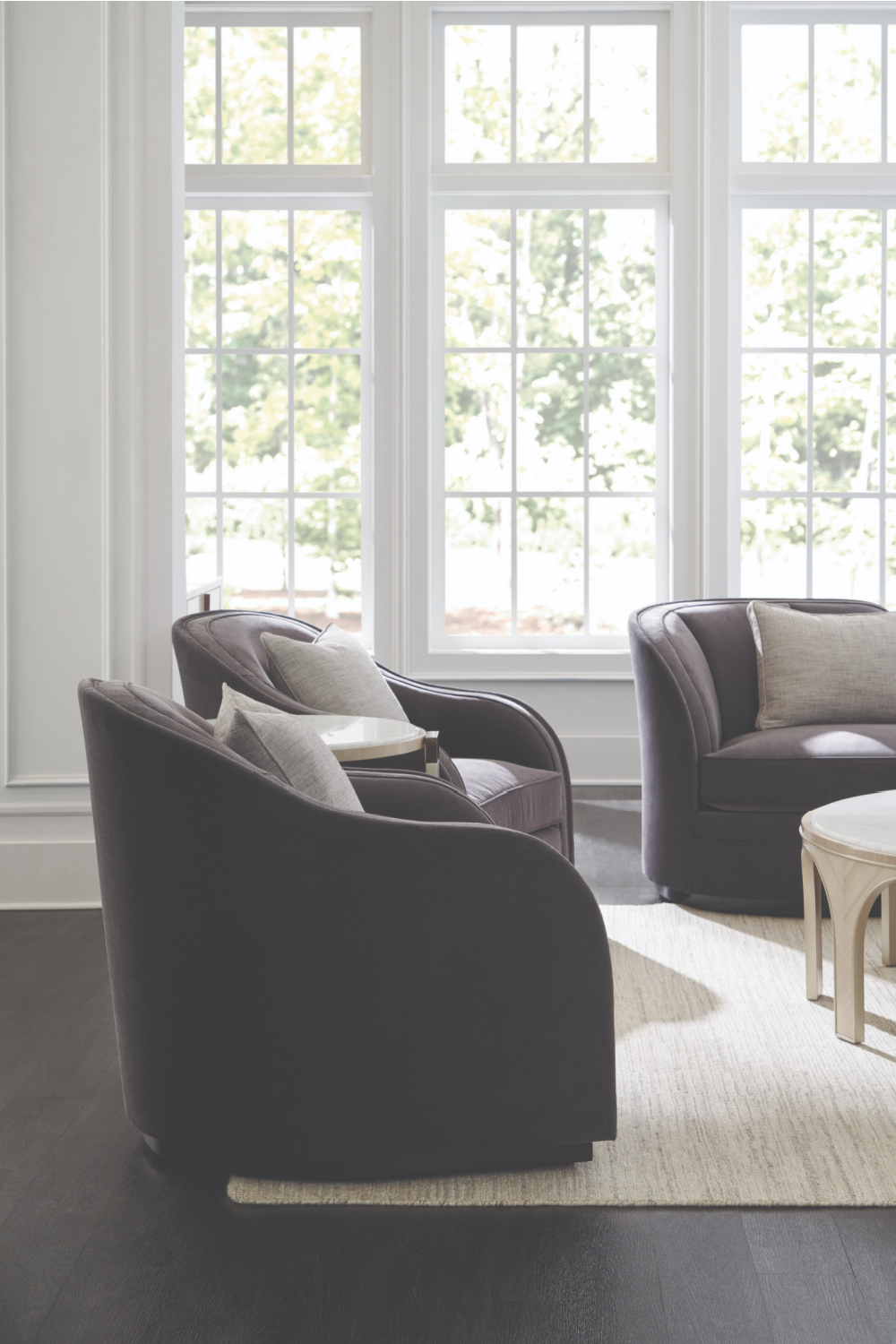   Black Organic-Shaped Sofa | Oroa.com