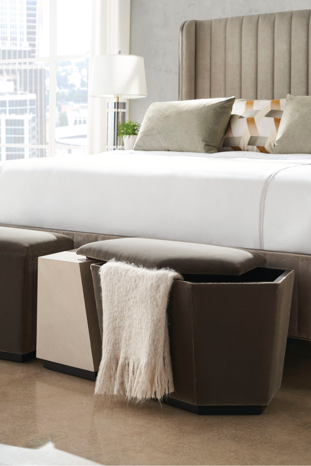   Faceted Modern Ottoman | Oroa.com