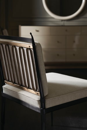   Beige Linen Buttoned Chair | Oroa.com