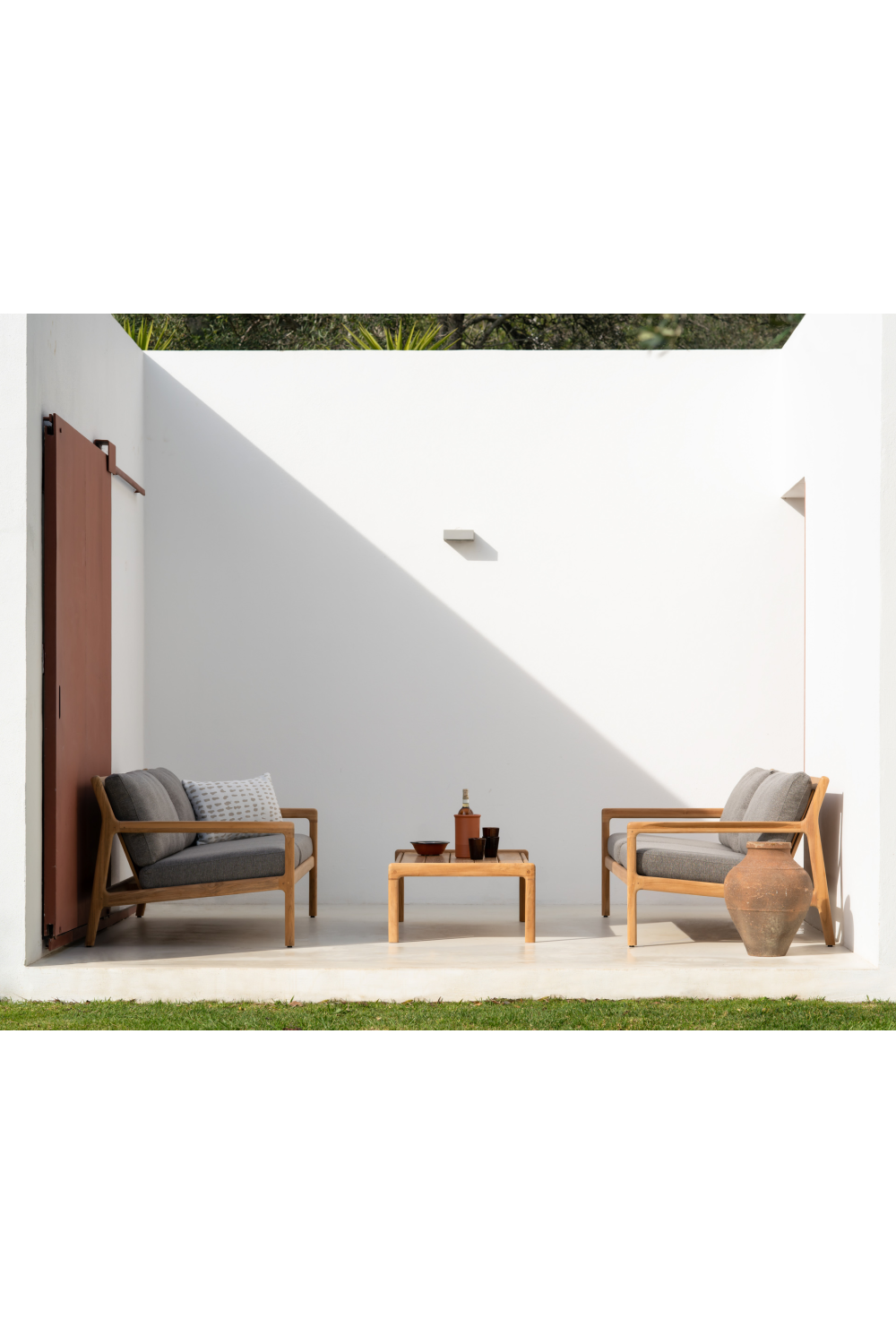   Teak Framed Outdoor Sofa | Oroa.com