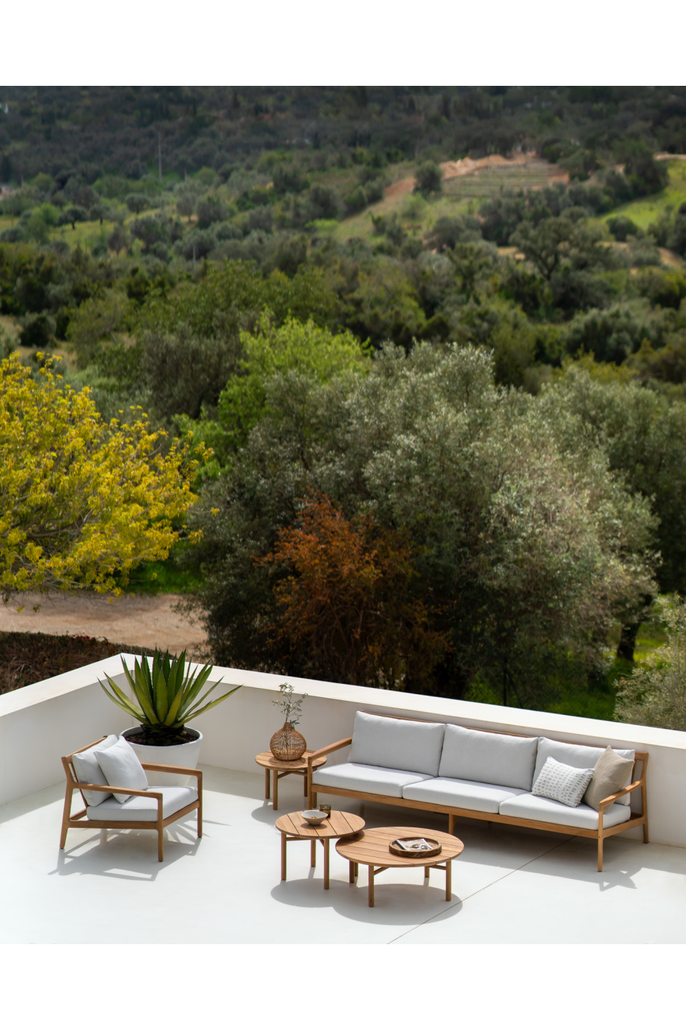   Teak 3+ Seater Outdoor Sofa | Oroa.com