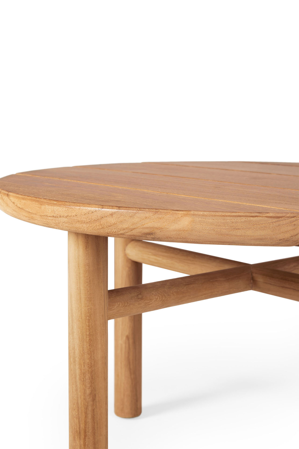   Round Slatted Outdoor Coffee Table | Oroa.com