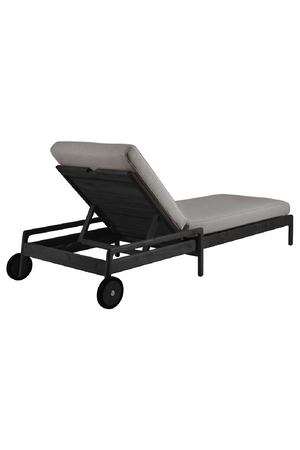   Black-Framed Outdoor Adjustable Lounger | Oroa.com
