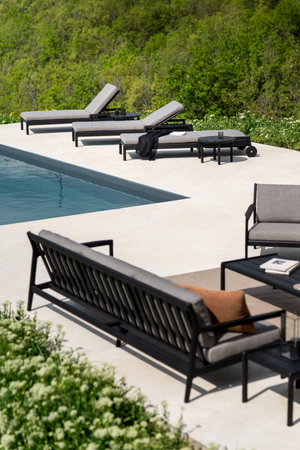  Black-Framed Outdoor Adjustable Lounger | Oroa.com