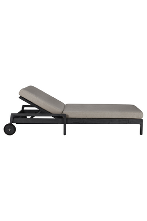   Black-Framed Outdoor Adjustable Lounger | Oroa.com