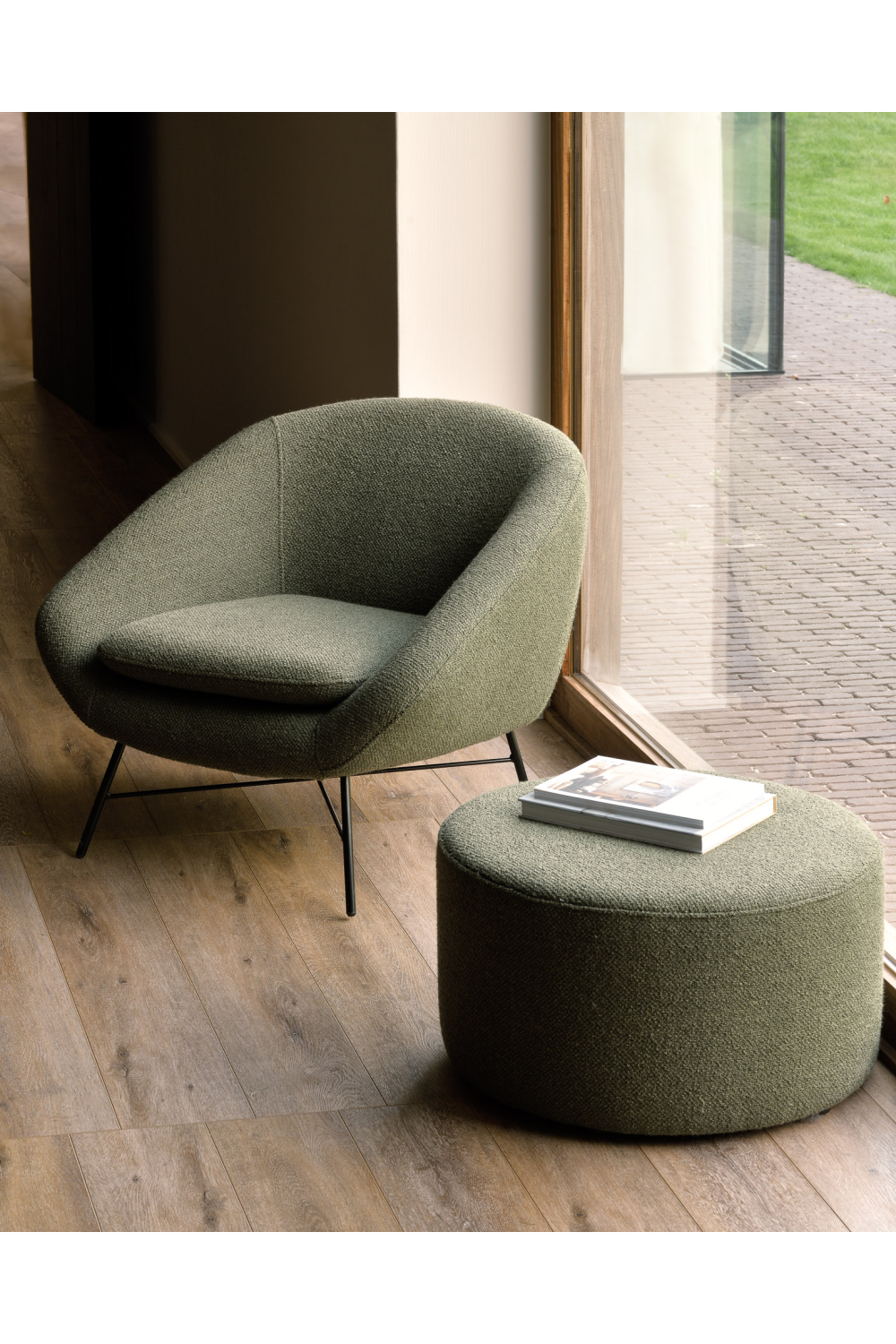   Green Cylindrical Pouf | Oroa.com