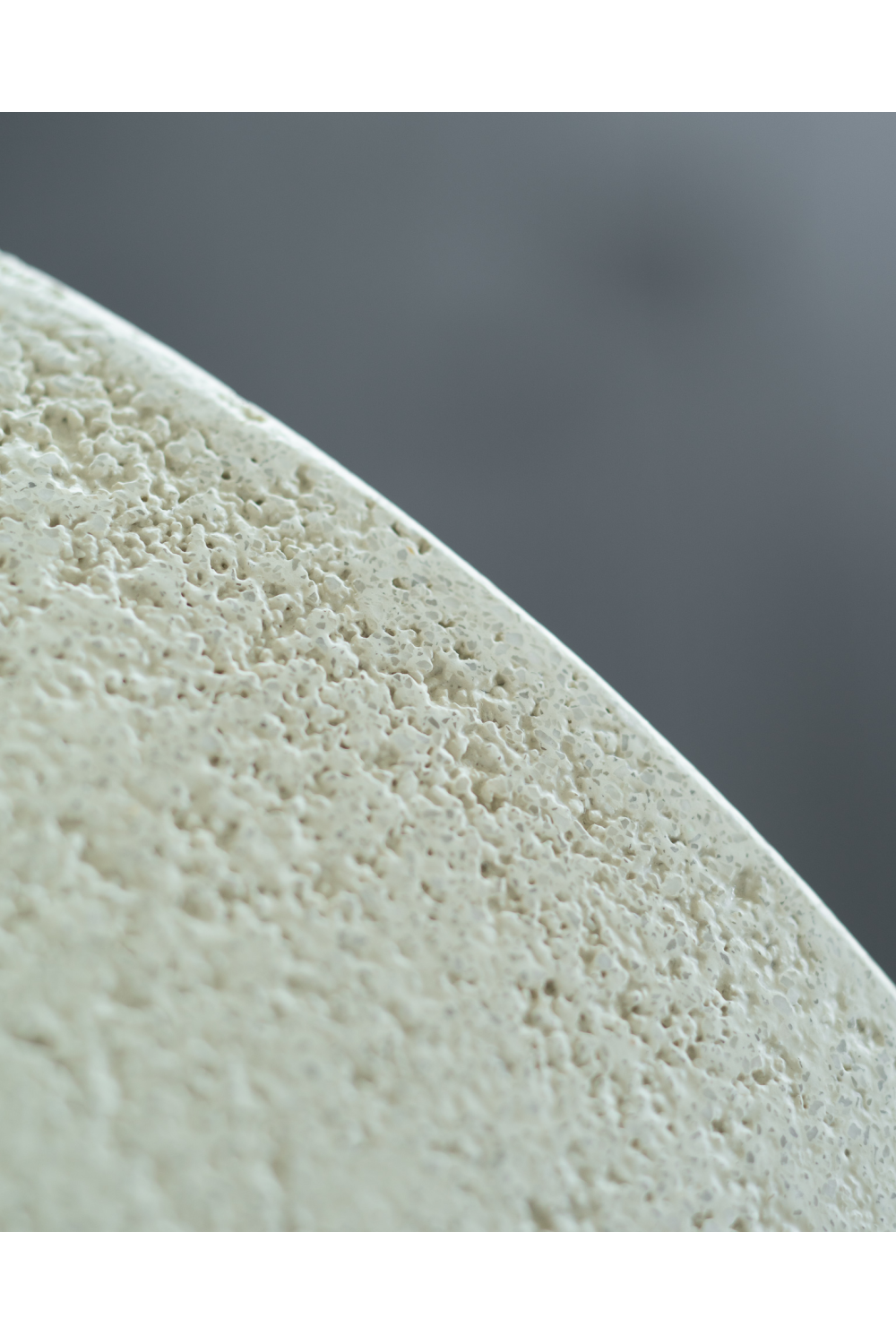   Round Off-White Coffee Table | Oroa.com