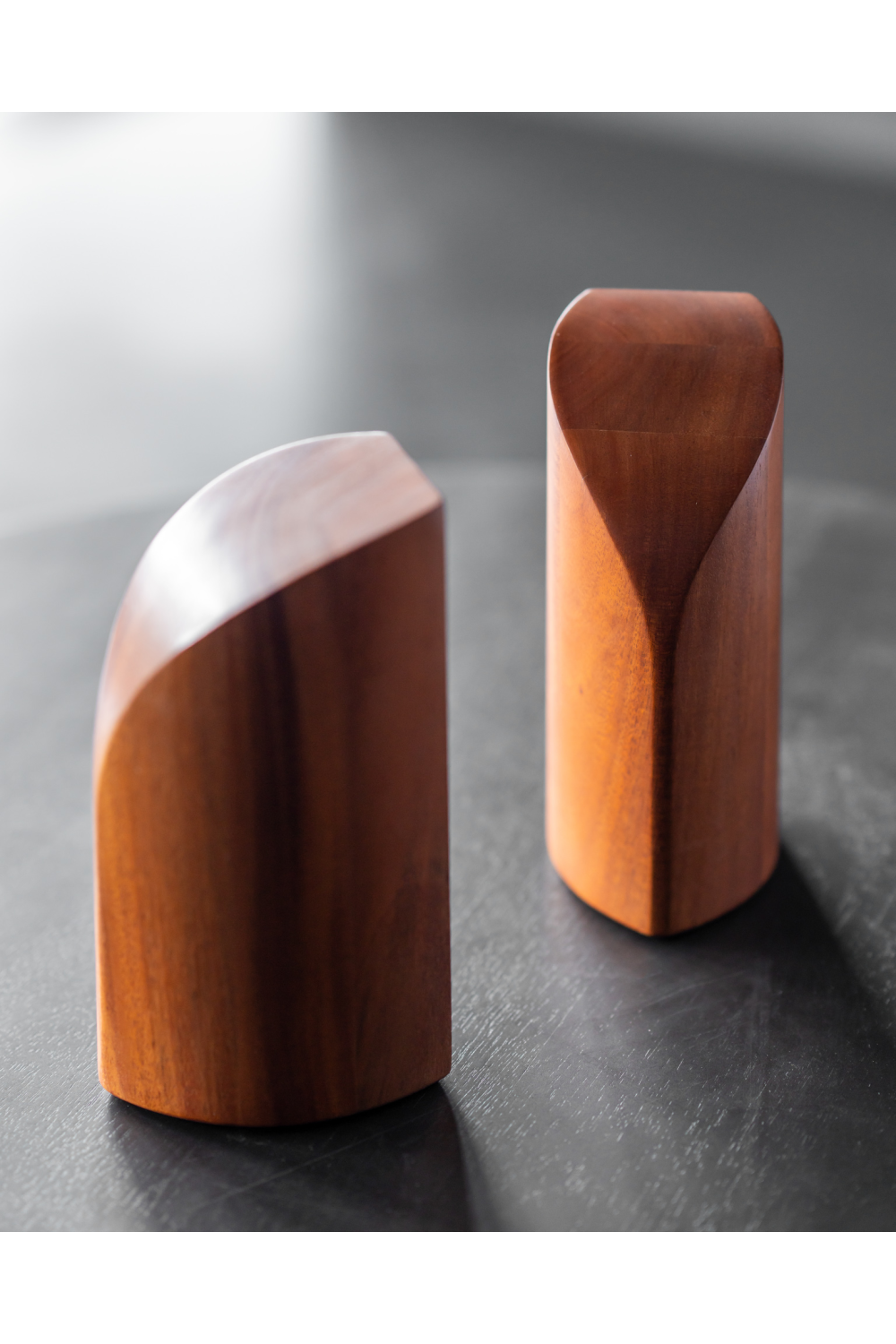   Modern Minimalist Book Ends (2) | Oroa.com