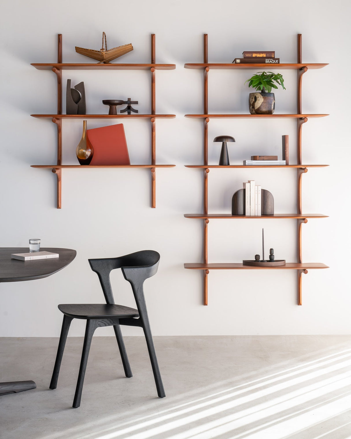   Varnished Mahogany Wall Shelf | Oroa.com