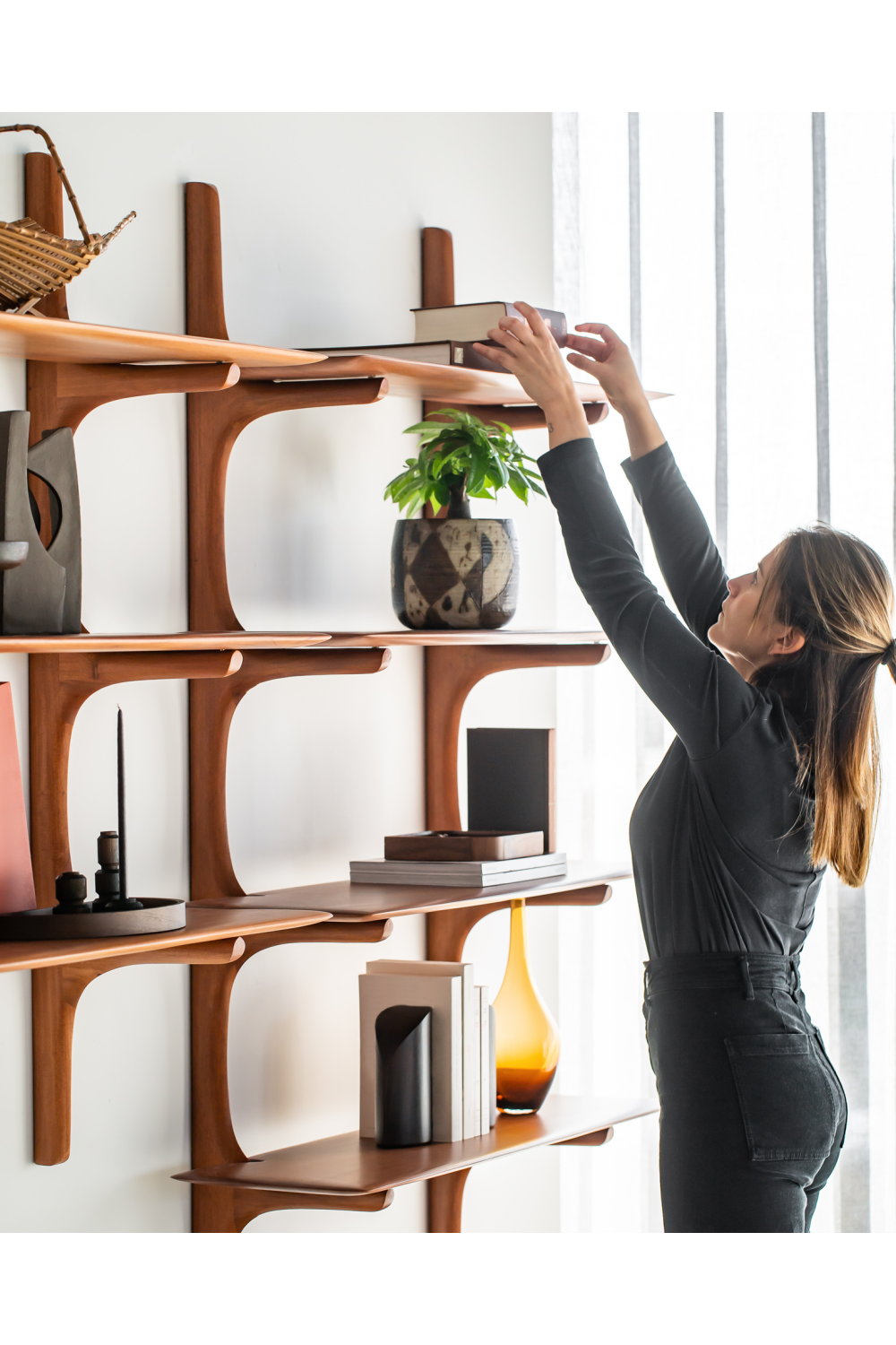   Varnished Mahogany Wall Shelf | Oroa.com