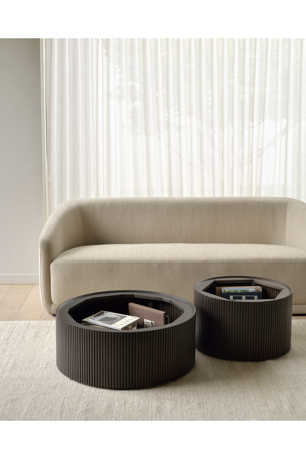   Round Storage Coffee Table | Oroa.com